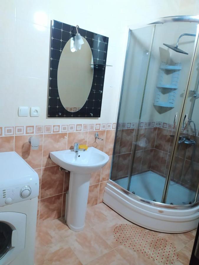 Apartment On 26 May Str Batumi Exteriér fotografie